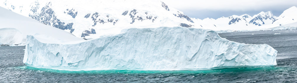 Iceberg shaped like a whale or a race car  0076