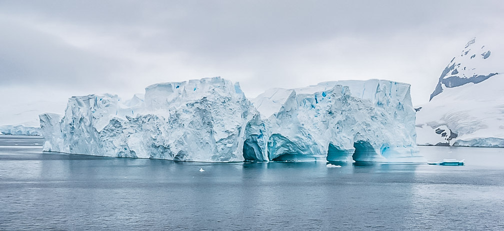 Who knew - a 4 car garage iceberg 0619