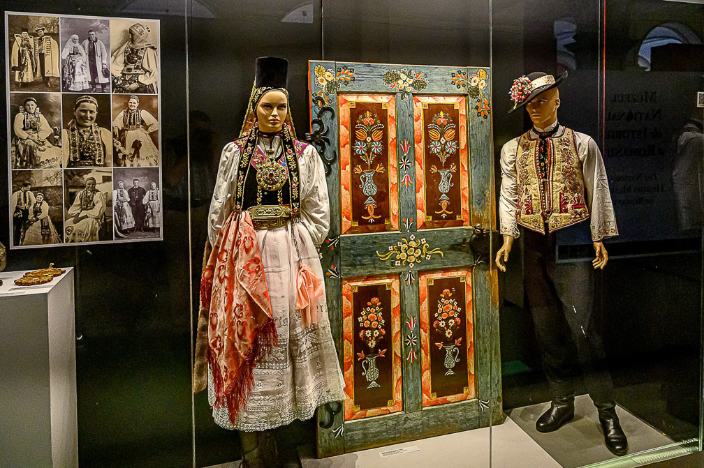 Scientists Club near our hotel, also a nice restaurant_-27