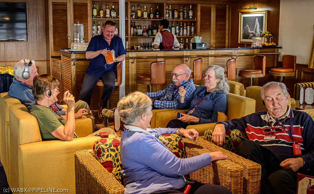 Hilarious self-introductions  0927