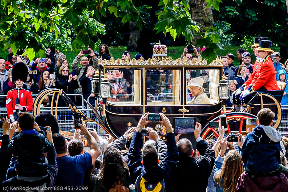 HRH Elizabeth II  0439